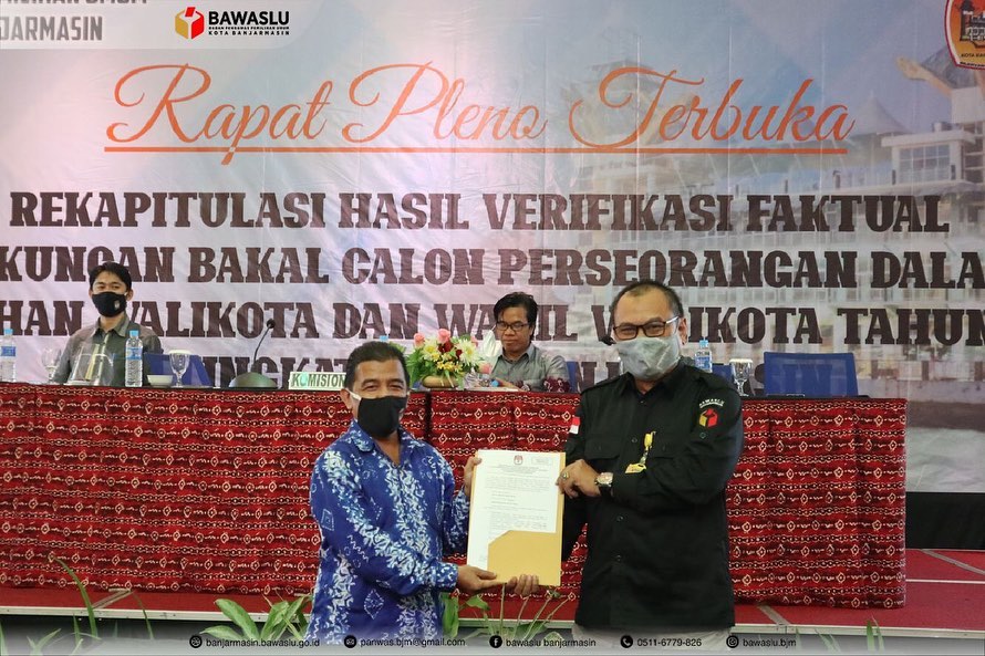 Bawaslu Banjarmasin Hadiri Rapat Pleno Hasil Verfak