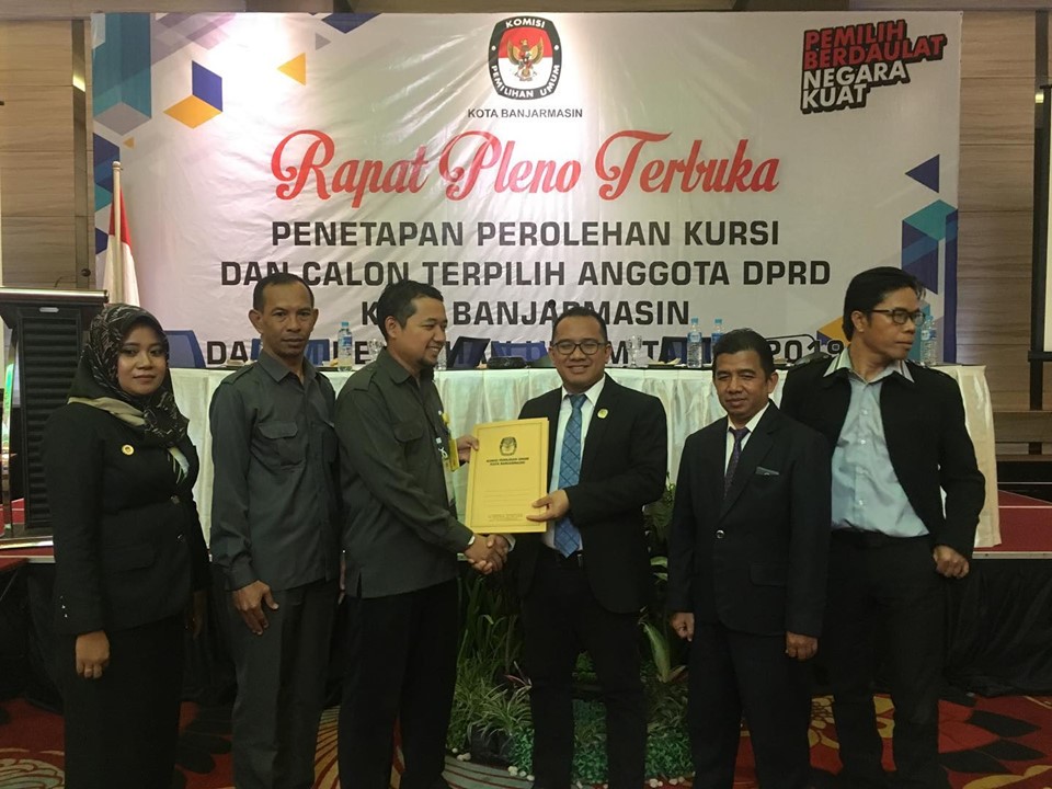 Bawasku Kota Banjarmasin Menghadiri Rapat Pleno Terbuka Penetapan Kursi Dan Calon Terpilih DPRD Kota Banjarmasin