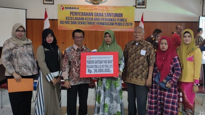 Ahli Waris Terima Santunan Kecelakaan Kerja