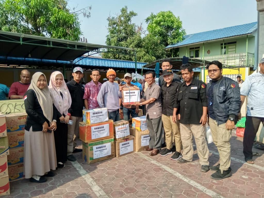 Bawaslu Bantu Korban Kebakaran