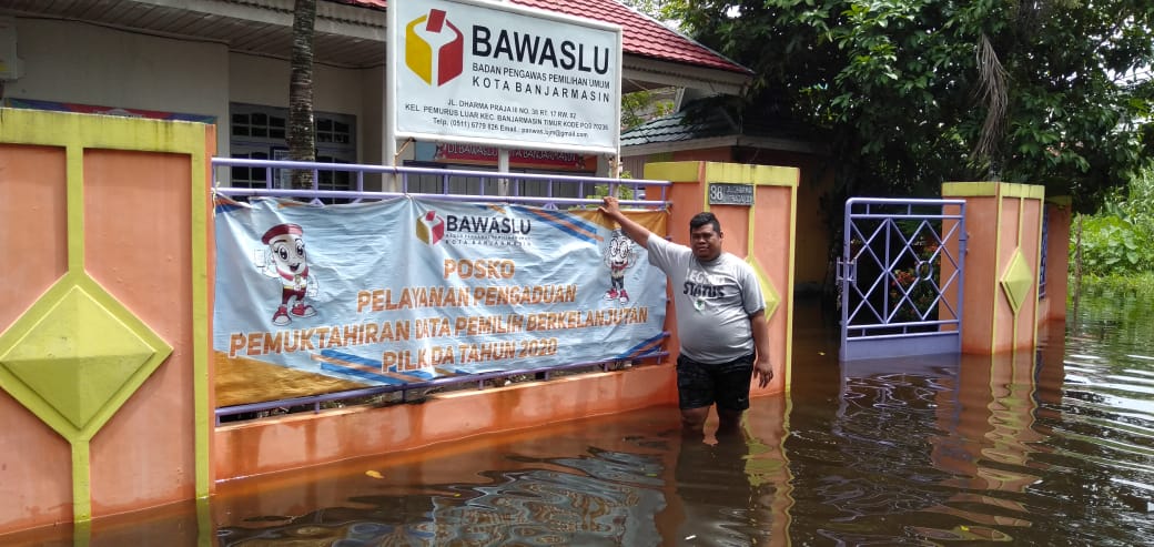 Kondisi Kebanjiran, Bawaslu Kota Banjarmasin Tetap Proses Laporan Paslon Walikota dan Wakil walikota.