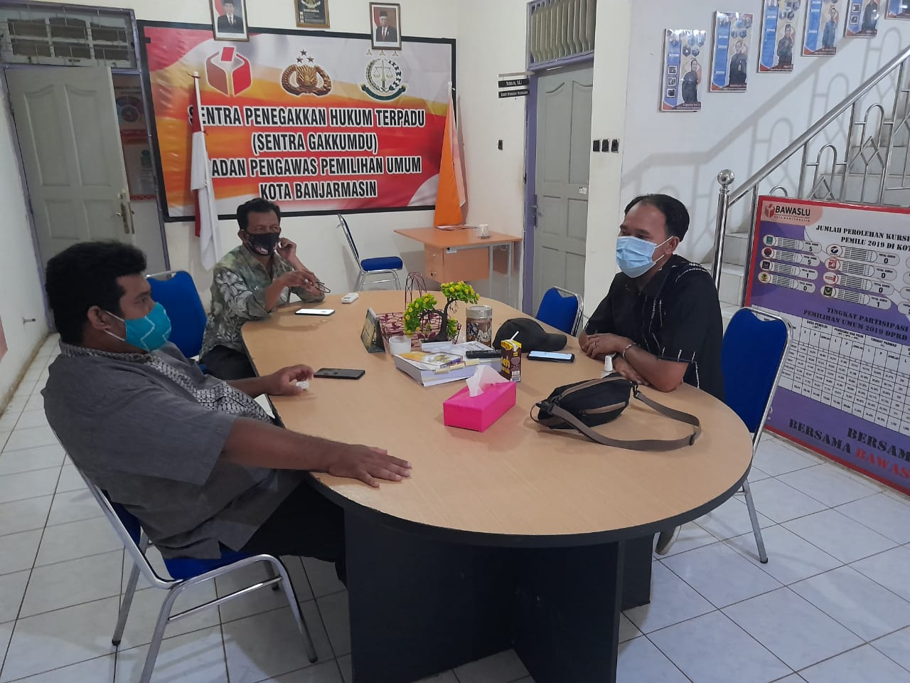 Dilaporkan ke Bawaslu Kota Banjarmasin, Paslon 04 AnandaMu Diduga Langgar Aturan Tahapan PSU