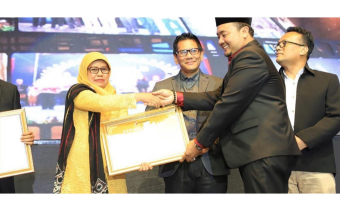 Kalsel Raih Penghargaan Bergengsi