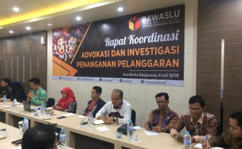 Bawaslu Kota Banjarmasin di Provinsi Kalimantan Selatan menghadiri Rapat Koordinasi Advokasi dan Investigasi Penanganan Pelanggaran Pemilu 2019