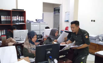 Bawaslu Banjarmasin, Meski Berpuasa Tak Surutkan Semangat Lakukan Pekerjaan Setumpuk