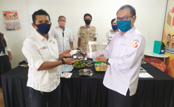 Bawaslu Bagi-Bagi APD