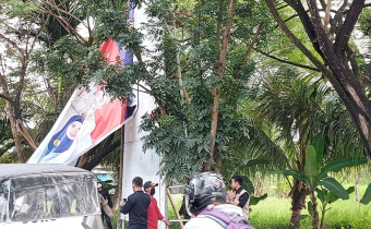 Bawaslu Kota Banjarmasin Melakukan Penertiban APK