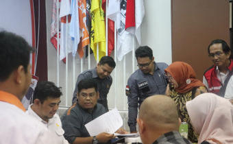 Validasi dan Verifikasi Draft Surat Suara Pemilu Tahun 2024 : Bawaslu Awasi Penetapan DCT